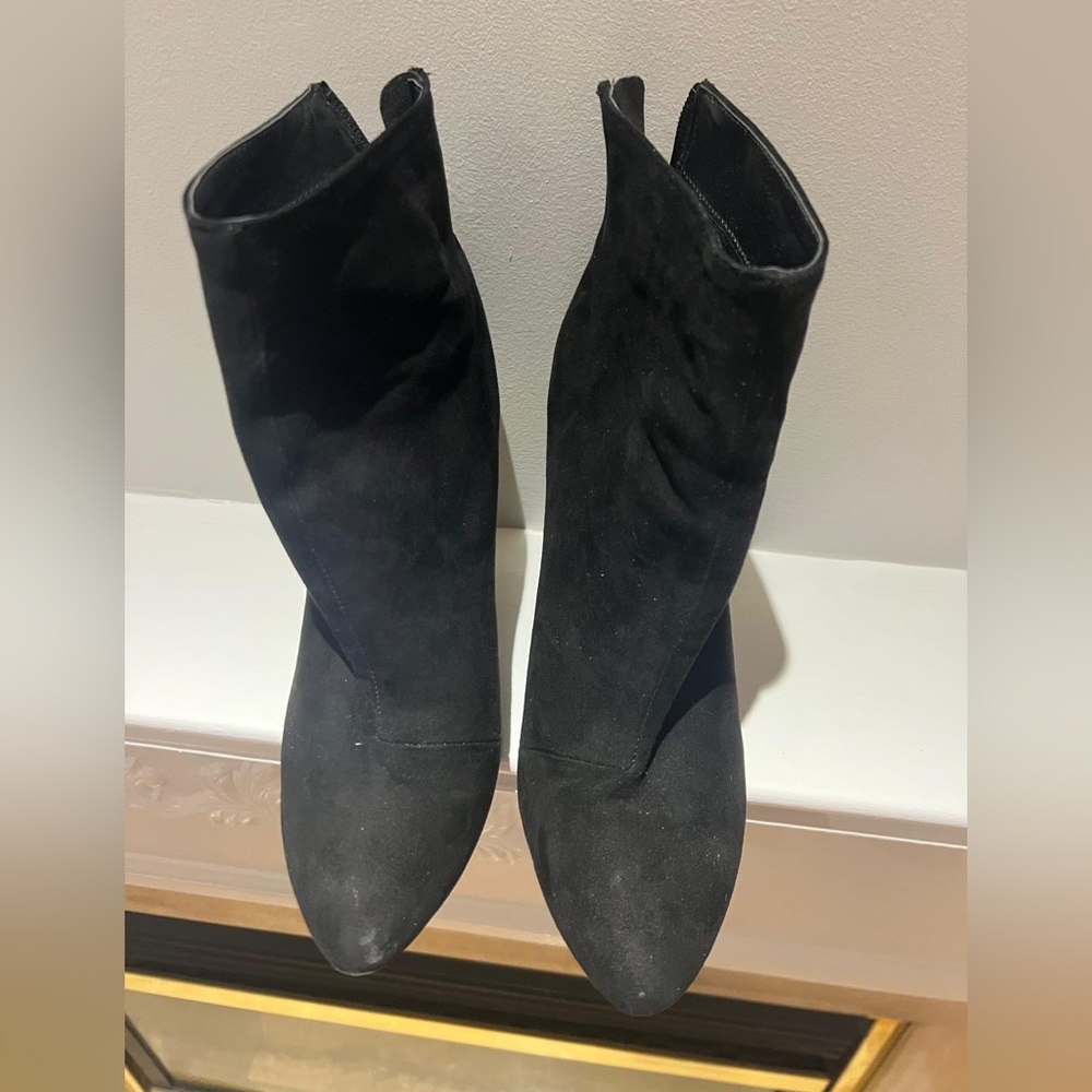 Heeled boot - Picture 2 of 5